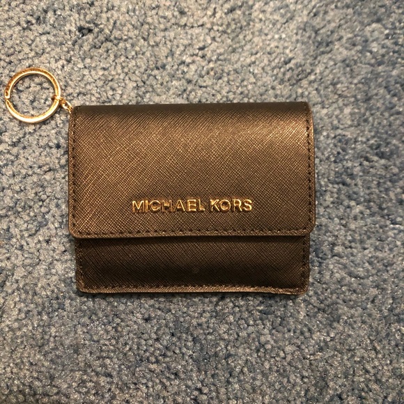 Michael Kors Keychain wallet - Picture 2 of 3